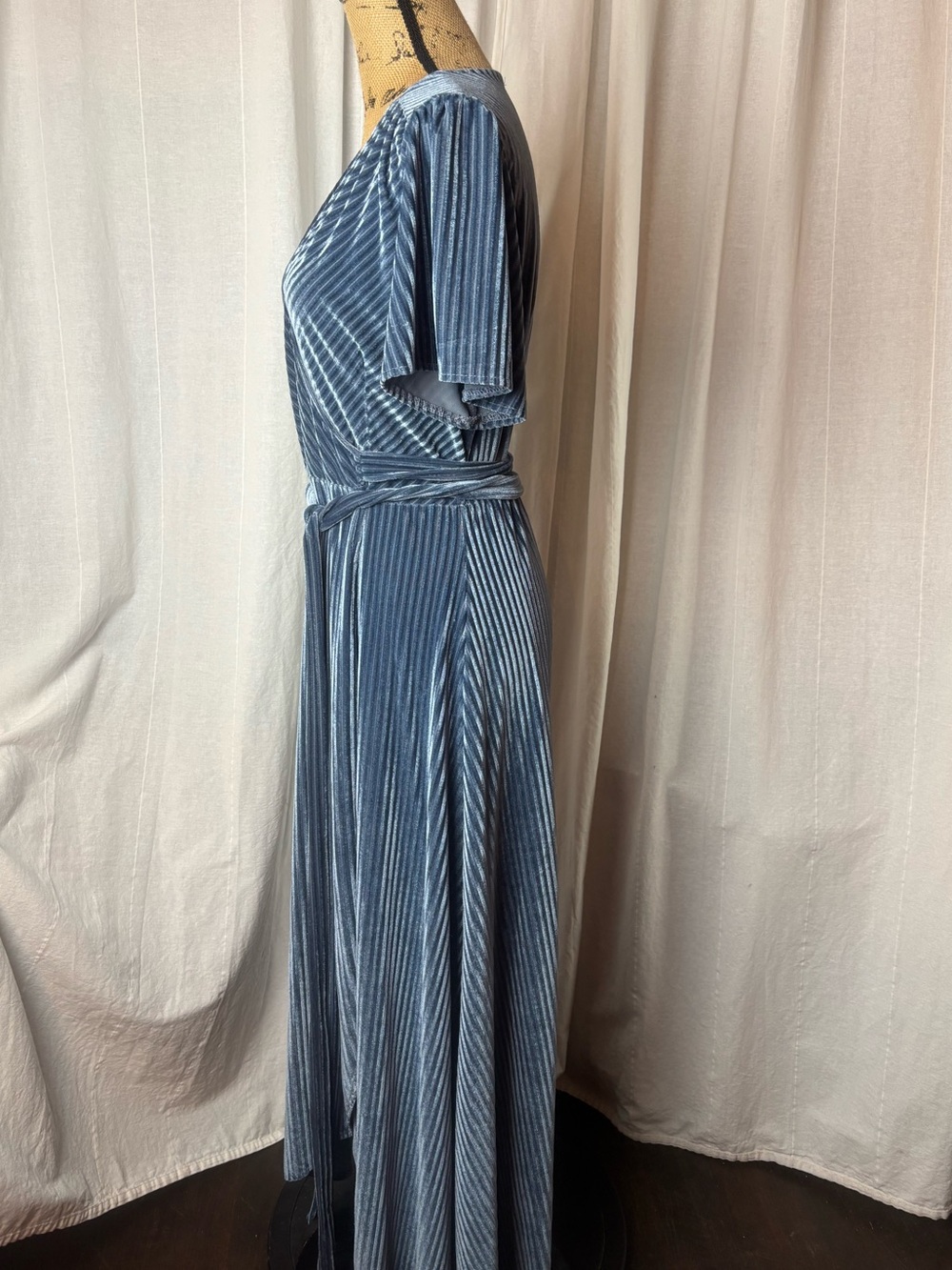 NWT Baltic Born Andi Ribbed Velvet Maxi Wrap Dress in Blue Size XL - Picture 6 of 9